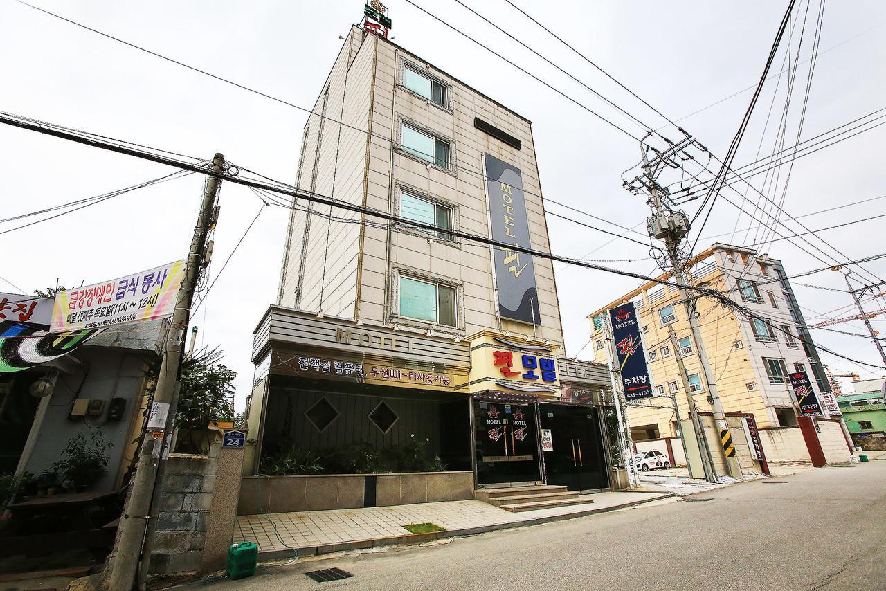 Feel Motel Sokcho Buitenkant foto